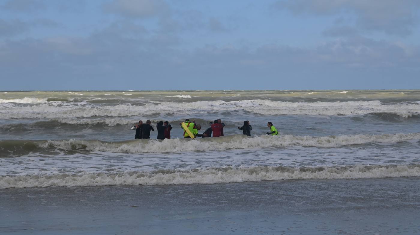 Groupe Merlimont Côte et Mer dans les vagues – Fête de la Mer