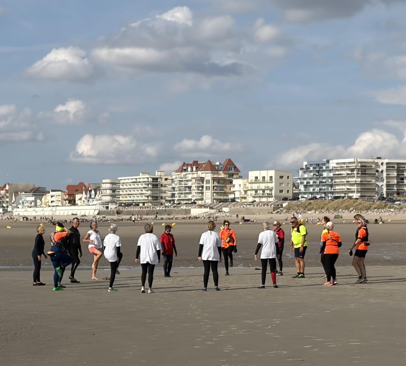 Sortie longe-côte 31 juillet 2026 – groupe en mer à Merlimont